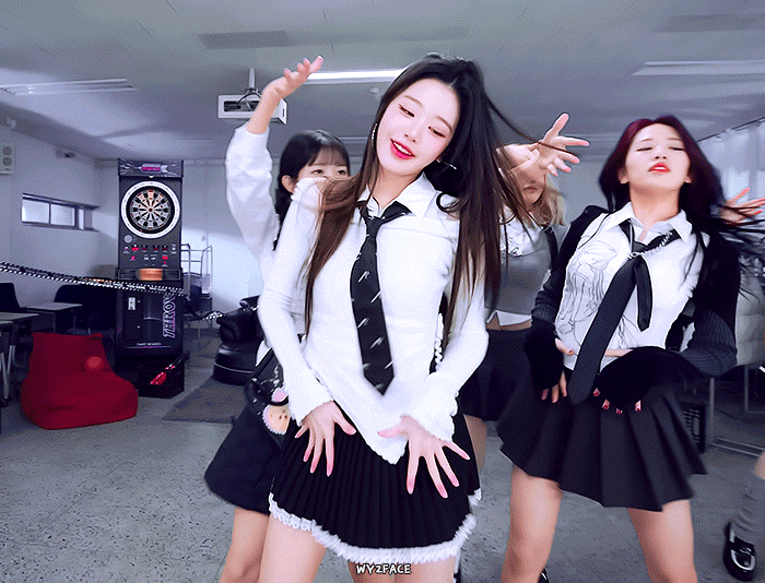 스탭들을 배려하는 장원영의 프로정신 .jpgif | 인스티즈