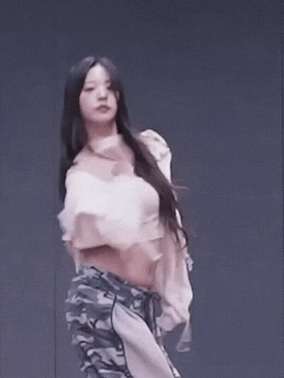 스탭들을 배려하는 장원영의 프로정신 .jpgif | 인스티즈